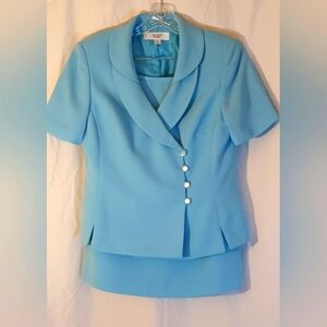 Le Suit Vintage Skirt Set